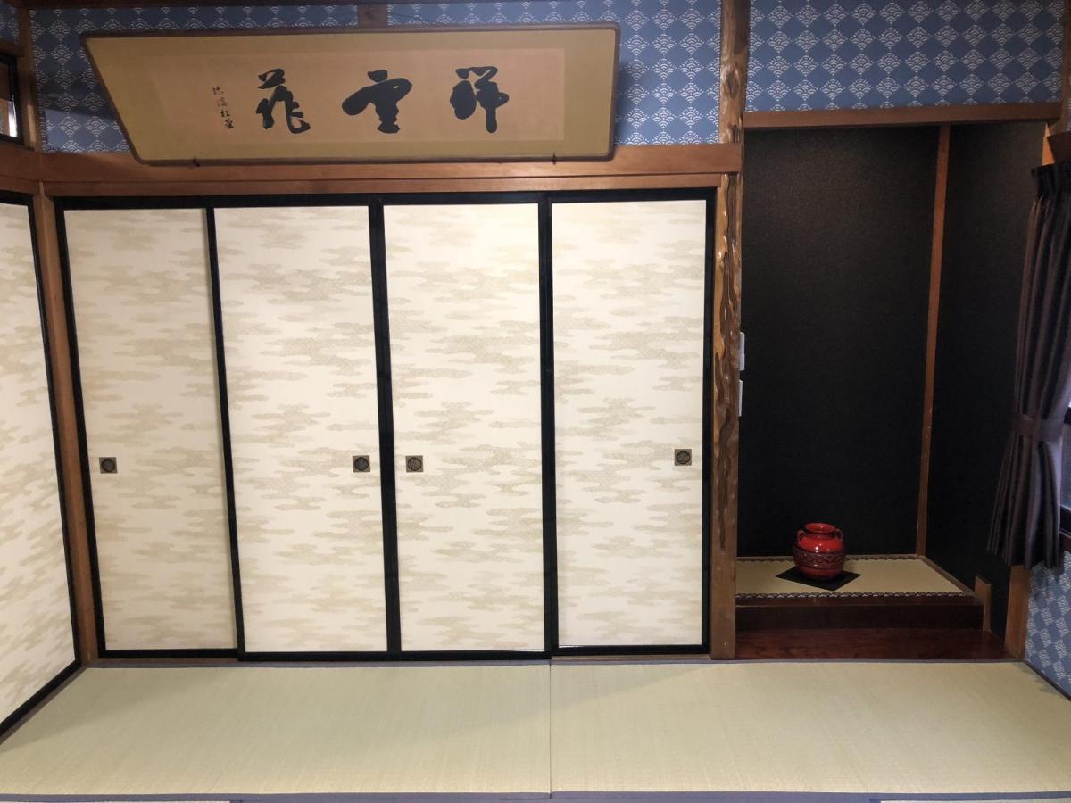 Taisho Aburaya Villa Takayama  Buitenkant foto